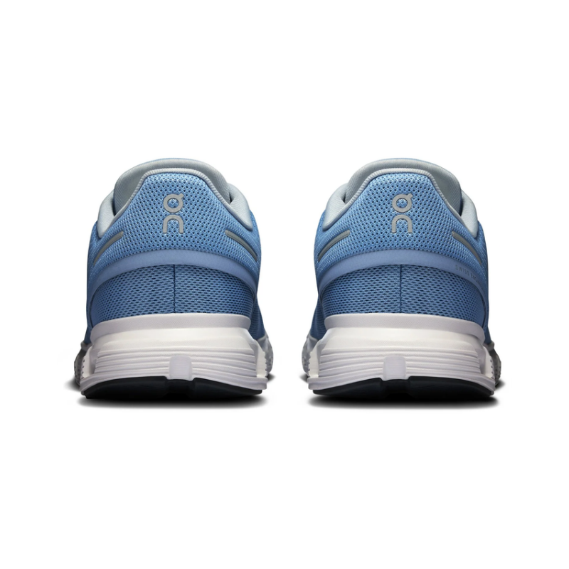 On Cloud 6 running Light/Blue/White