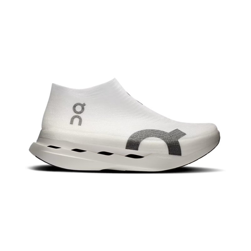 On Cloudboom Strike LS White/Black
