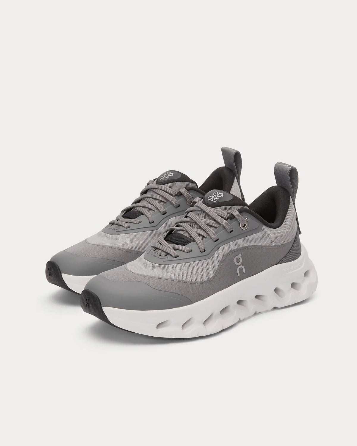 On Running x Loewe Cloudtilt 2 grey